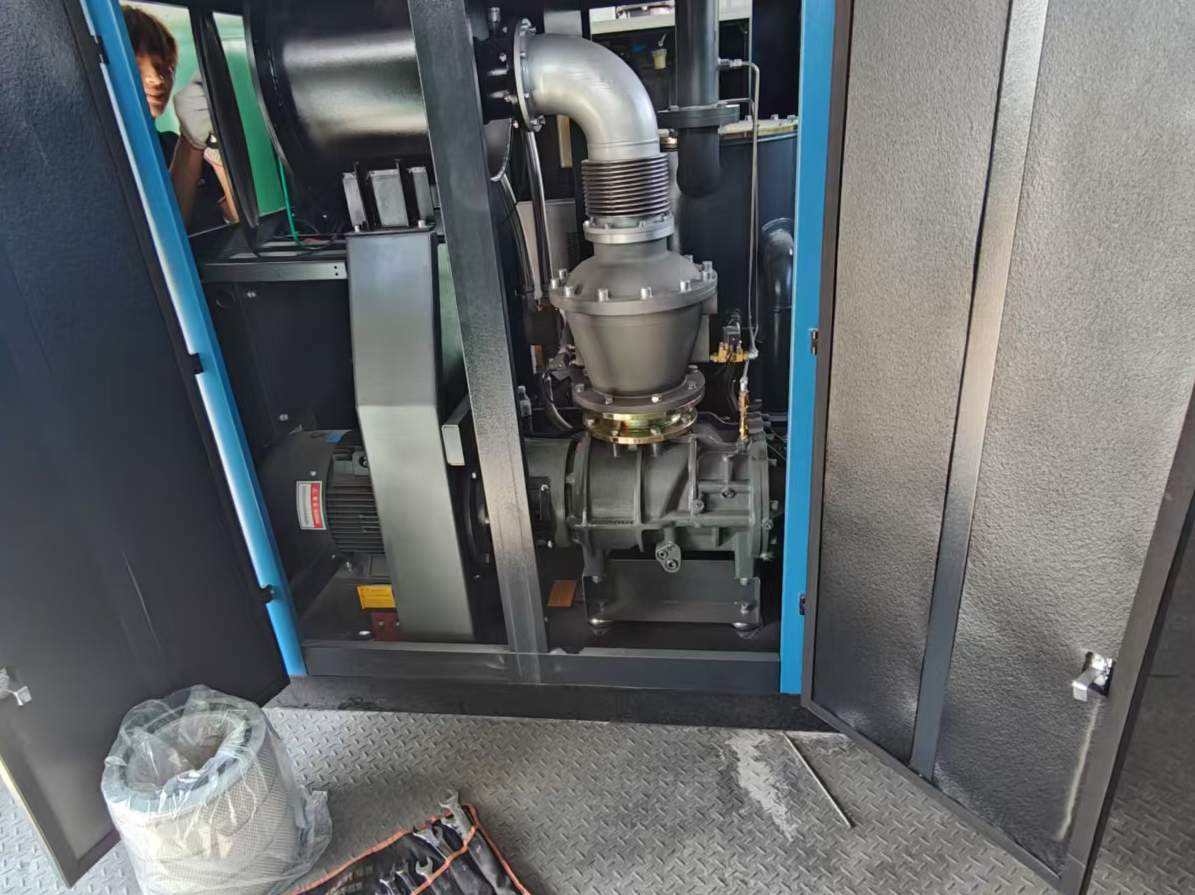 开山真空泵保养